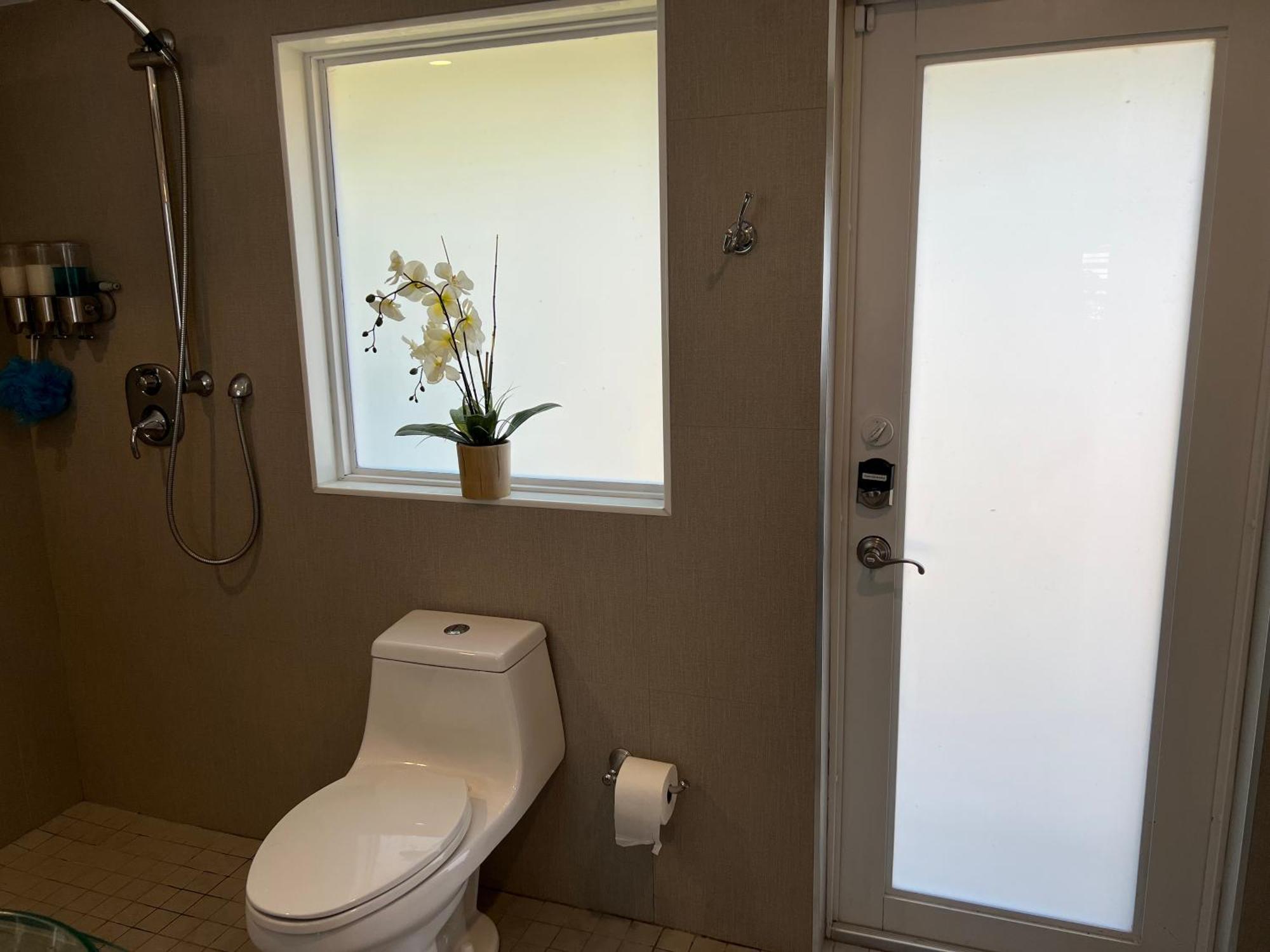 Wilton Manors A Mens Oasis Bed & Breakfast Exterior photo