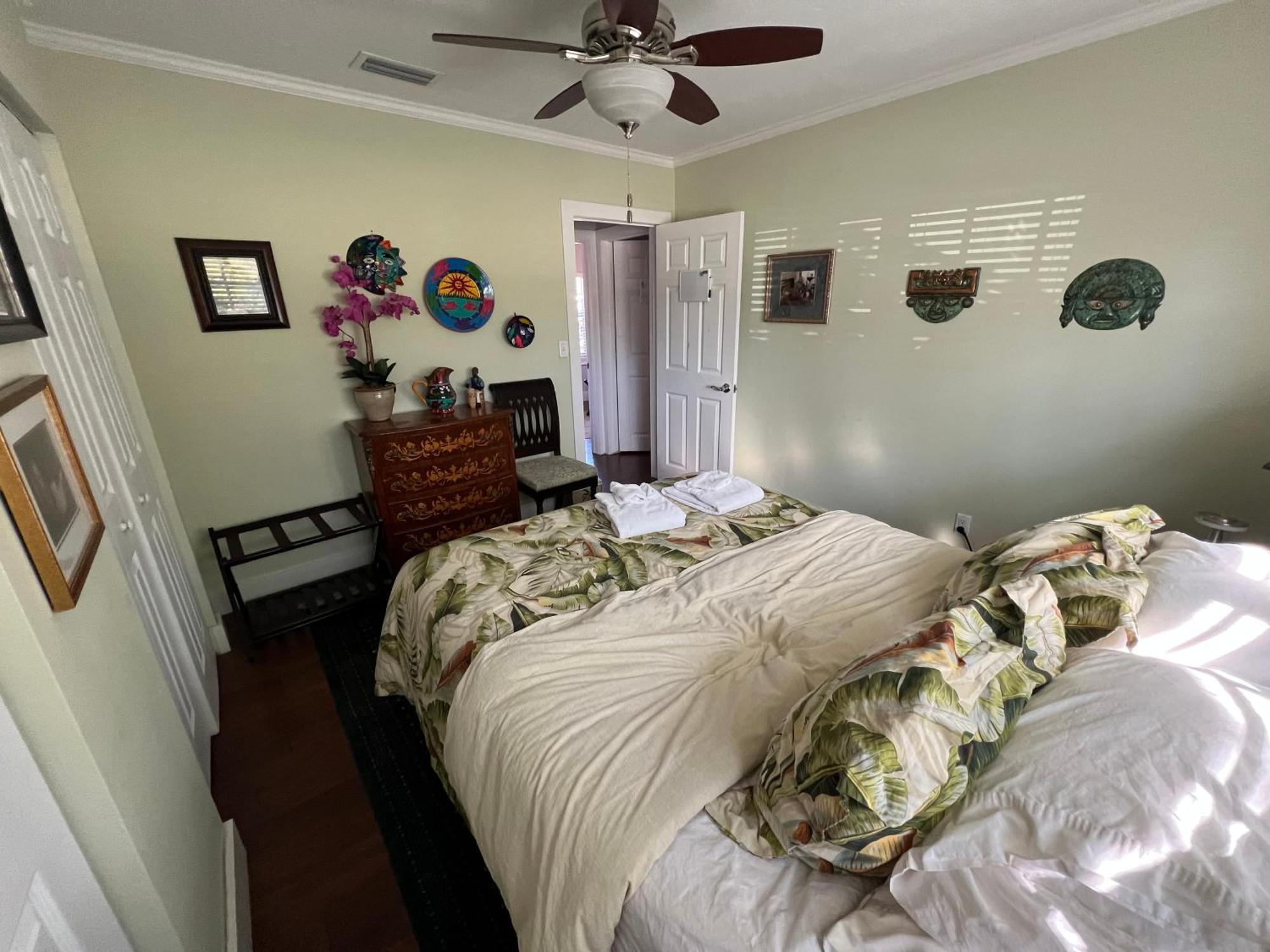 Wilton Manors A Mens Oasis Bed & Breakfast Exterior photo