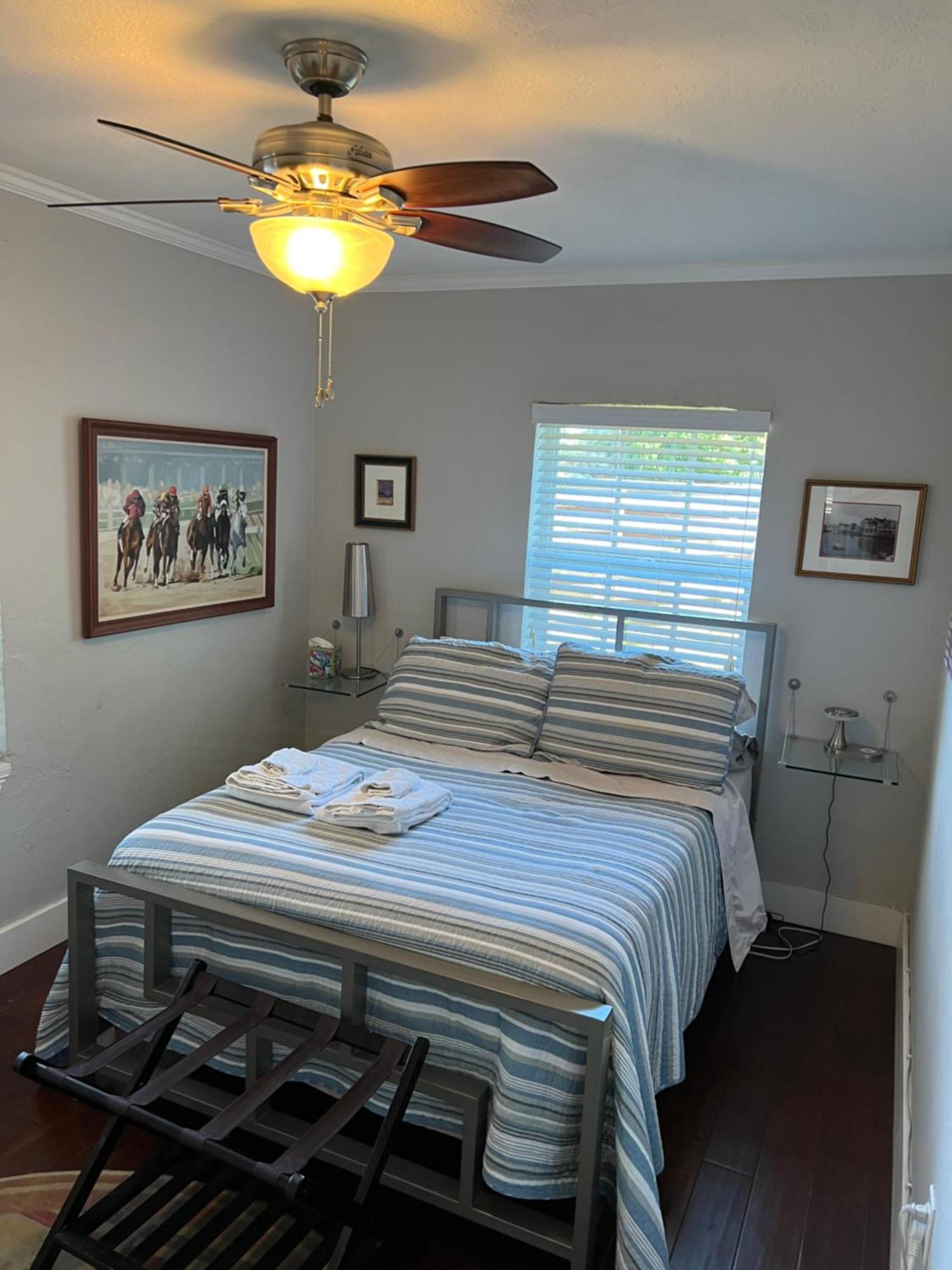 Wilton Manors A Mens Oasis Bed & Breakfast Exterior photo